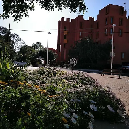 Estudio En La Muralla Roja